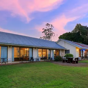 Motel Views, Maleny